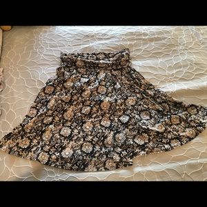 Max Studio knee length skirt